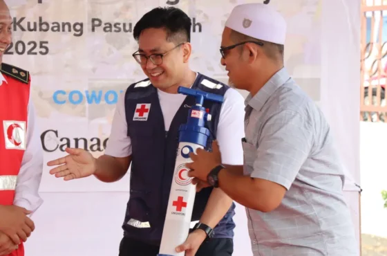Malaysian Red Crescent Receives Support From Singapore Red Cross for Flood Relief With Water Filtration Systems